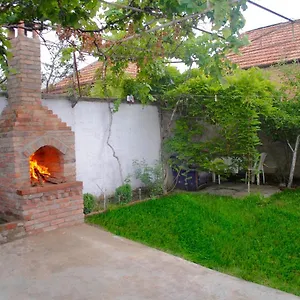 Big Three In Avlabari, Old Тбилиси