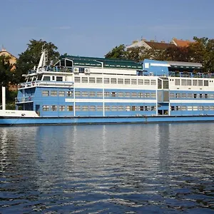 https://botel-vodnik.praguehotelsweb.com